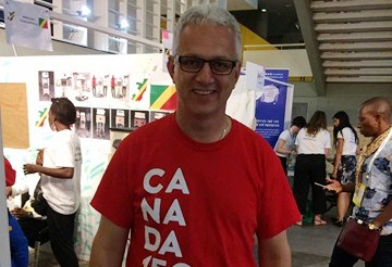 8èmes jeux de la francophonie/Concours création : Le ministre des sports canadien,  Stéphane Lauzon, aux côtés des siens